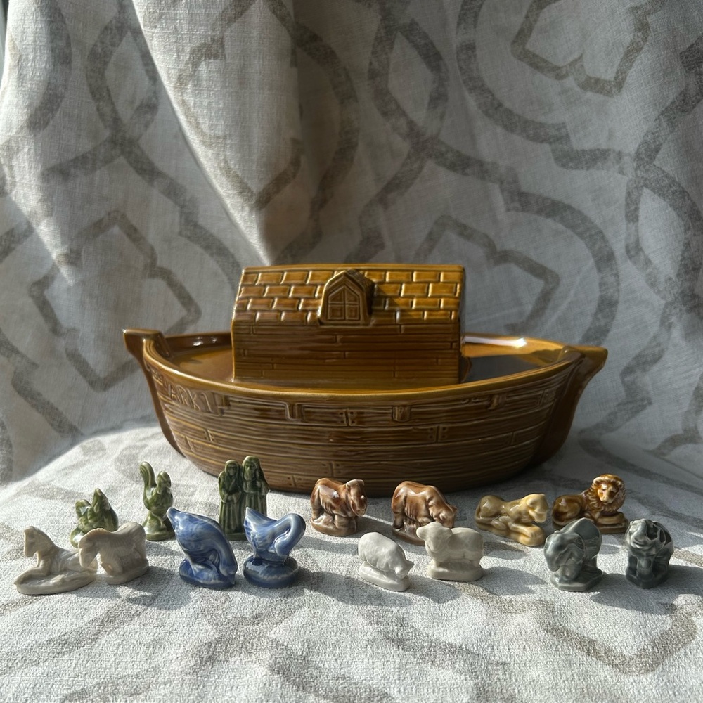 Wade Whimsies Noah's Ark Figurine Full Set
